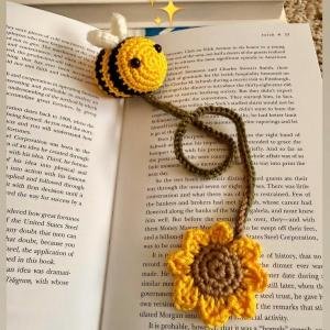 Bee Bookmark